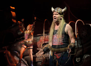 Scènefoto van We Will Rock You (2010)