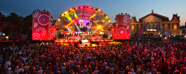 Aftrap Uitmarkt 2022: Willeke Alberti, Karsu en Brass Rave Unit