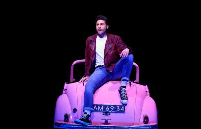 Scènefoto van Grease (2023)