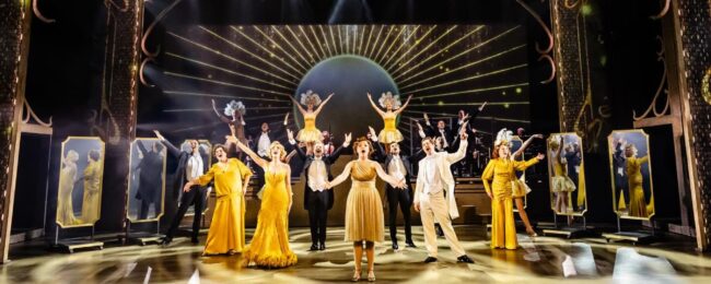 De eerste scènefoto’s van Foxtrot de Musical