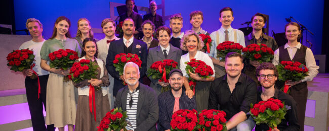 Recensie: Willem & Frieda: Roze Verzet (4 sterren)