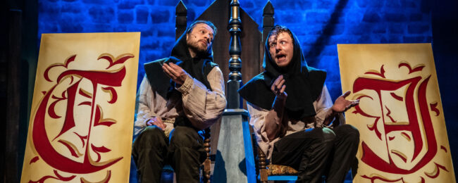 Bekijk de scènefoto’s van Welkom in de Middeleeuwen