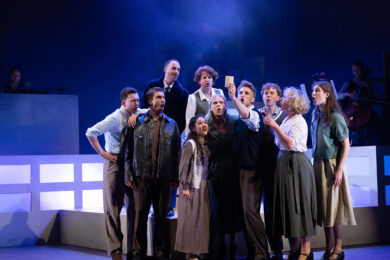 Scènefoto van Willem & Frieda: Roze Verzet