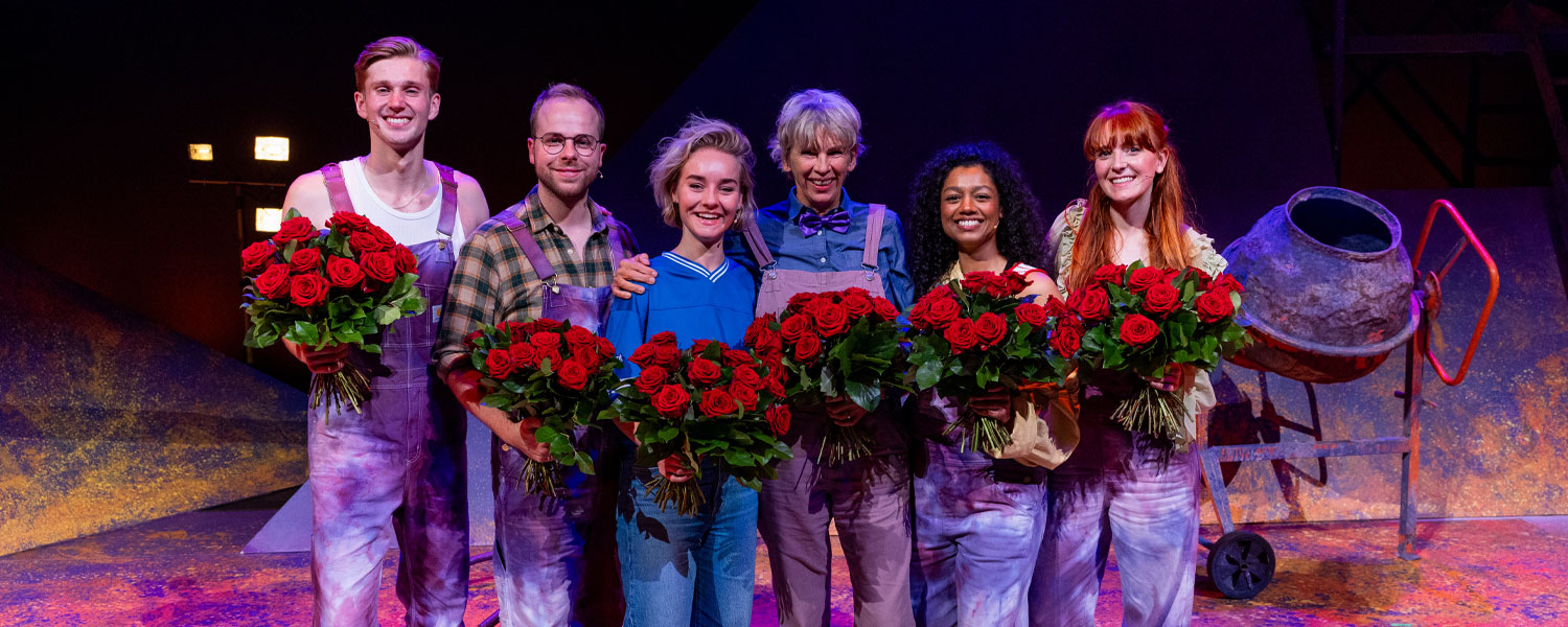 Documentaire over maakproces van Hoe overleef ik-musical nu online te zien