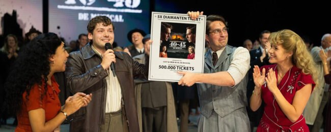 Vijfvoudig diamanten ticket award voor 40-45 de Musical