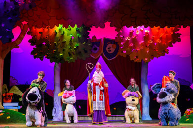 Scènefoto van Woezel & Pip – Sinterklaasfeest in de Tovertuin